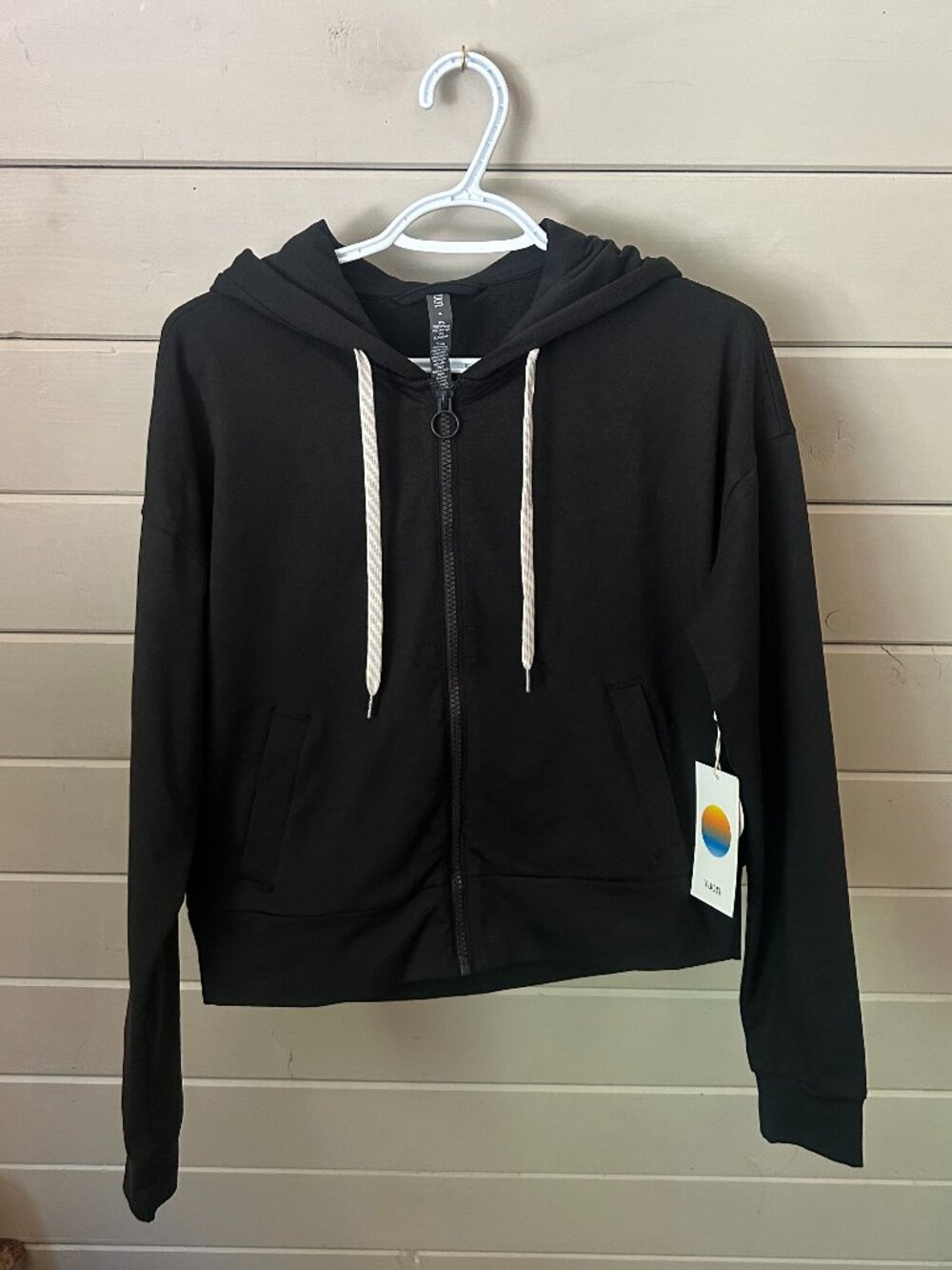 Vuori Granite Cropped Hoodie